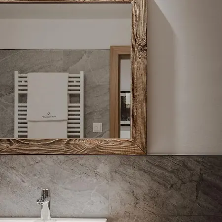 Lieblingsplatzl Inklusive Kostenfreiem Eintritt In Alpentherme Ganzjaehrig - Im Sommer Freie Bergbahnfahrten Appartement Bad Hofgastein