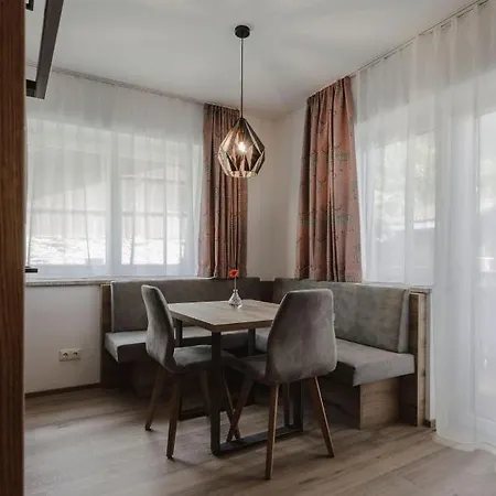 Lieblingsplatzl Inklusive Kostenfreiem Eintritt In Alpentherme Ganzjaehrig - Im Sommer Freie Bergbahnfahrten *