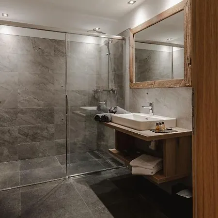 Lieblingsplatzl Inklusive Kostenfreiem Eintritt In Alpentherme Ganzjaehrig - Im Sommer Freie Bergbahnfahrten Бад Хофгаштайн