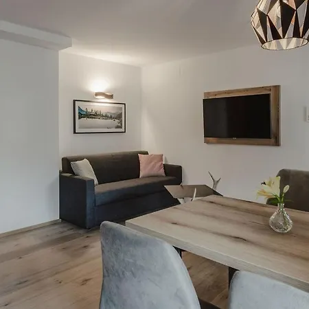 Appartement Lieblingsplatzl Inklusive Kostenfreiem Eintritt In Alpentherme Ganzjaehrig - Im Sommer Freie Bergbahnfahrten Bad Hofgastein