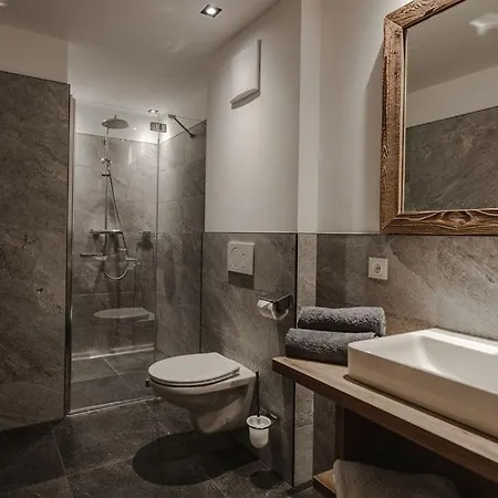 Lieblingsplatzl Inklusive Kostenfreiem Eintritt In Alpentherme Ganzjaehrig - Im Sommer Freie Bergbahnfahrten Appartement *