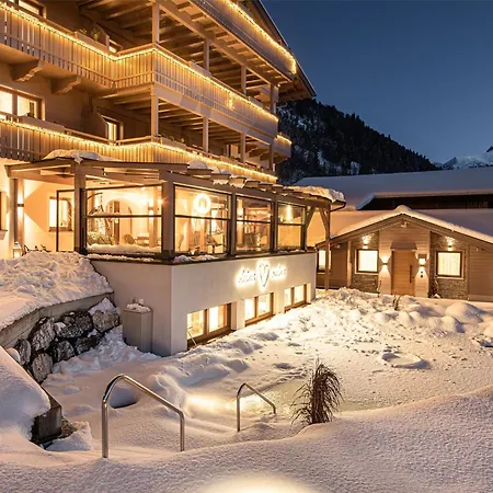 Lieblingsplatzl Inklusive Kostenfreiem Eintritt In Alpentherme Ganzjährig - Im Sommer Freie Bergbahnfahrten * Bad Hofgastein