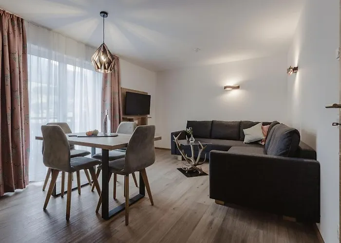 Lieblingsplatzl Inklusive Kostenfreiem Eintritt In Alpentherme Ganzjaehrig - Im Sommer Freie Bergbahnfahrten * Bad Hofgastein