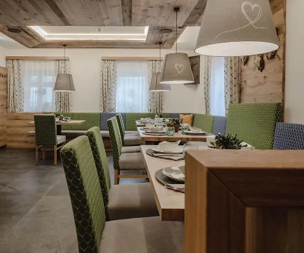 Apartman Lieblingsplatzl Inklusive Kostenfreiem Eintritt In Alpentherme Ganzjaehrig - Im Sommer Freie Bergbahnfahrten *